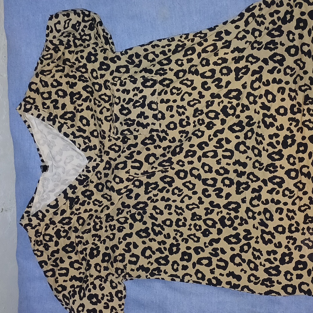 Prinstory cheeta print top
